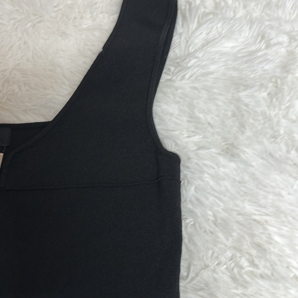 Hadi Collection Black Tank Top with keyhole and silver hardware - Picture 4 of 8